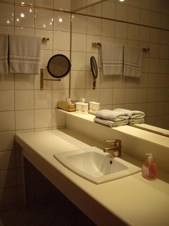 Hotel Pension Stadlhuber Aktivpark Кремсмюнстер Екстер'єр фото